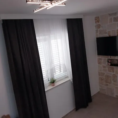 Apartment Divkovic