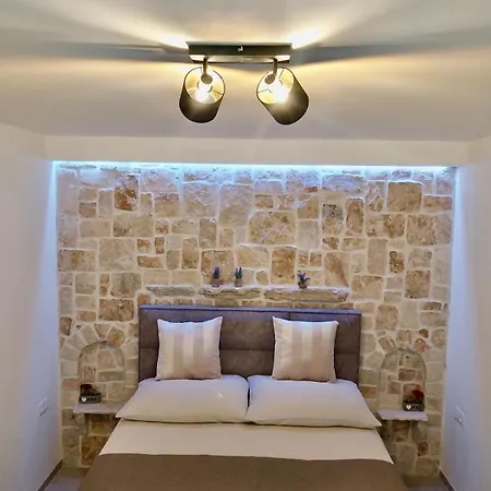 Apartment Divkovic *
