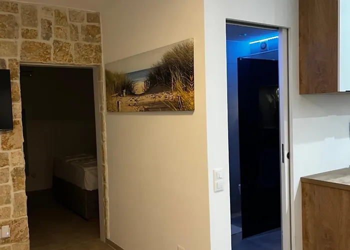 Divkovic Apartment Vir